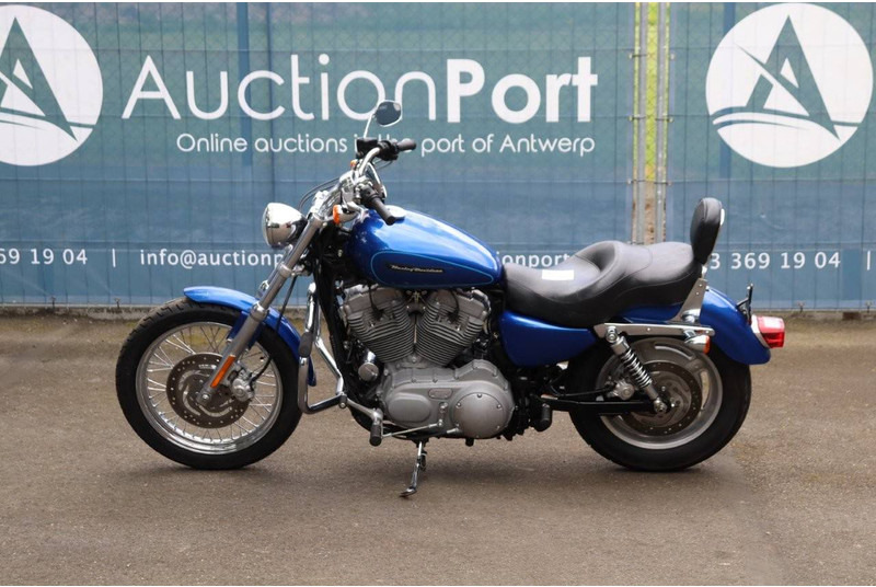 Harley-Davidson Sportster XL883 - Motocicleta: foto 2 Harley-Davidson Sportster XL883 - Motocicleta: foto 2