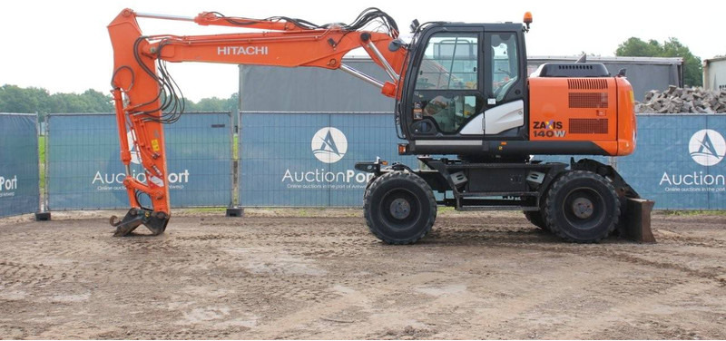 Hitachi ZX140W-5B - Excavadora de ruedas: foto 2 Hitachi ZX140W-5B - Excavadora de ruedas: foto 2