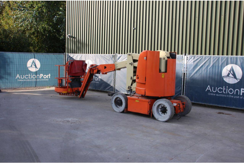 JLG E300AJP - Plataforma articulada: foto 3 JLG E300AJP - Plataforma articulada: foto 3