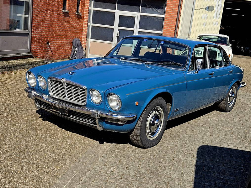 Jaguar XJ 4.2 Manual 4-Speed Overdrive - Berlina/ Sedan: foto 1 Jaguar XJ 4.2 Manual 4-Speed Overdrive - Berlina/ Sedan: foto 1