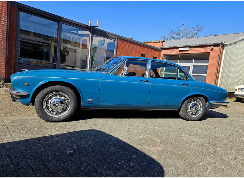 Jaguar XJ 4.2 Manual 4-Speed Overdrive - Berlina/ Sedan: foto 2 Jaguar XJ 4.2 Manual 4-Speed Overdrive - Berlina/ Sedan: foto 2