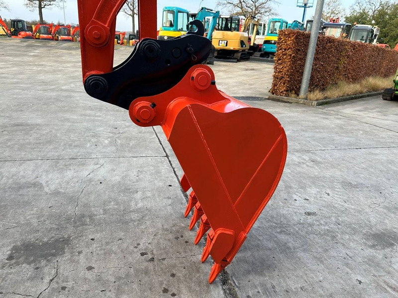 Excavadora de cadenas Kubota KX155-5: foto 10 Excavadora de cadenas Kubota KX155-5: foto 10