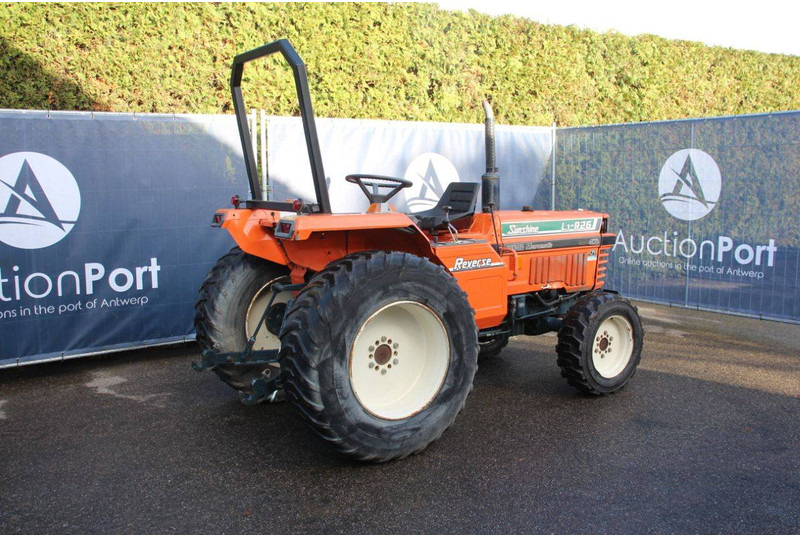 Tractor Kubota Sunshine L1-R26 Reverser: foto 8