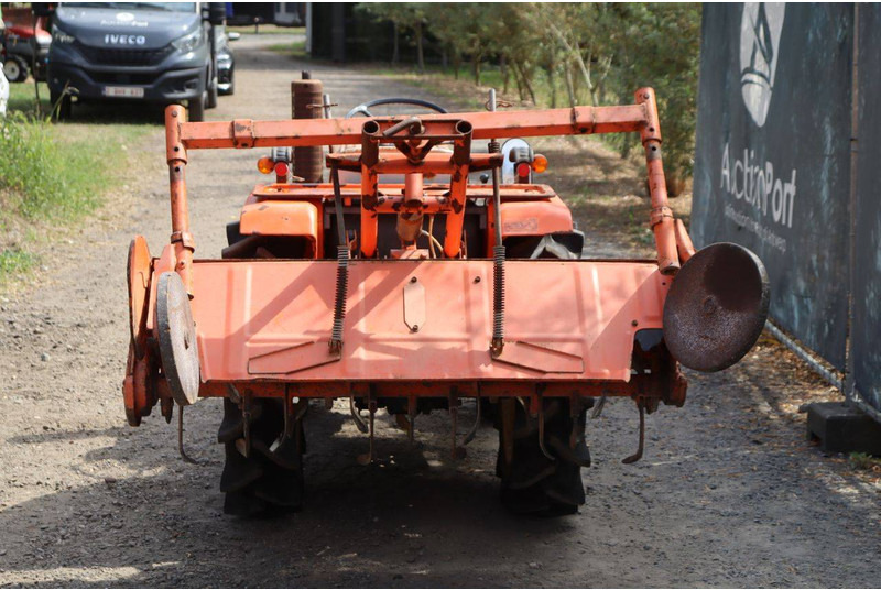 Kubota ZB1600 - Tractor: foto 5 Kubota ZB1600 - Tractor: foto 5