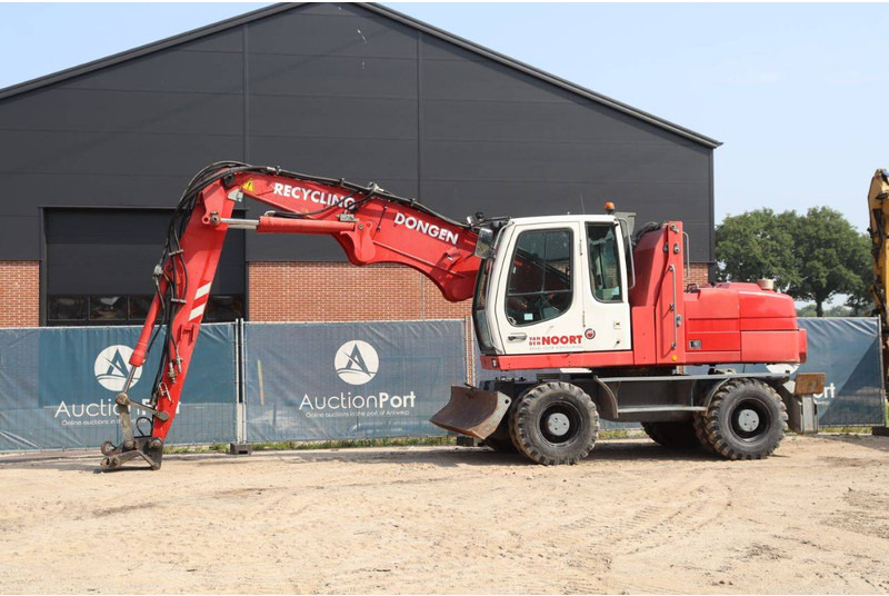 Liebherr A316 LITRONIC - Excavadora de ruedas: foto 1 Liebherr A316 LITRONIC - Excavadora de ruedas: foto 1