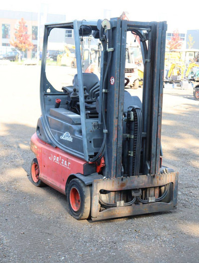 Carretilla elevadora eléctrica Linde E20P-02: foto 7