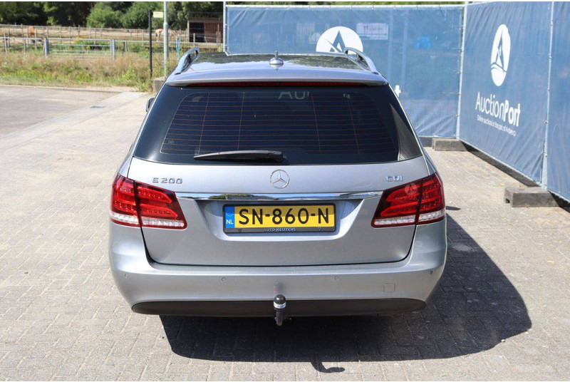 Mercedes-Benz E-Klasse 200 CDI - Coche: foto 5 Mercedes-Benz E-Klasse 200 CDI - Coche: foto 5