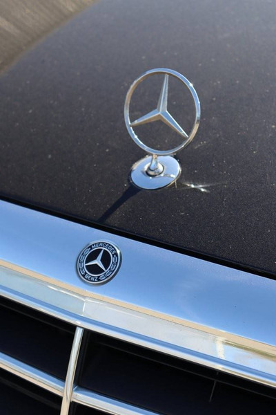 Berlina Mercedes-Benz E-Klasse 200 D: foto 10