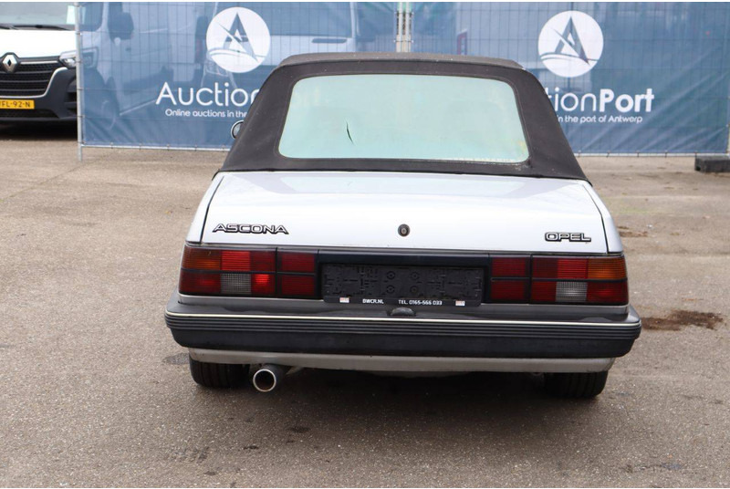 Opel ASCONA-C - Coche: foto 5 Opel ASCONA-C - Coche: foto 5