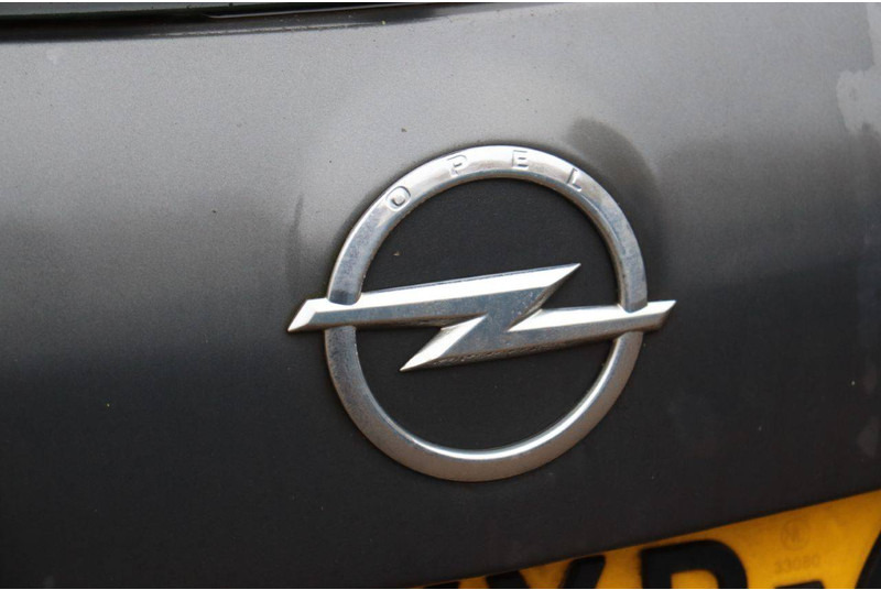 Coche Opel Astra Sports Tourer: foto 17