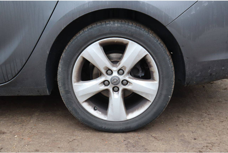 Coche Opel Astra Sports Tourer: foto 14