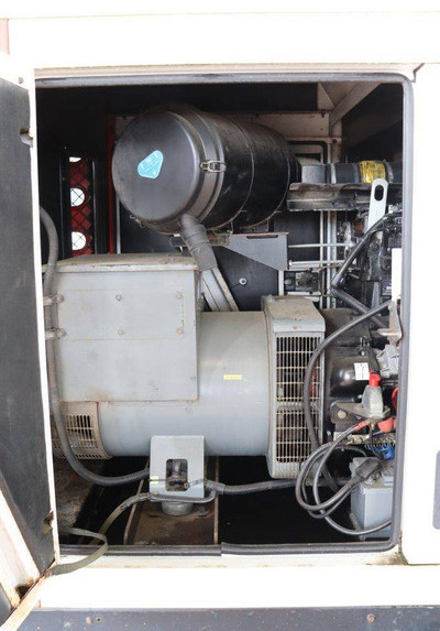 Generador industriale SDMO R165: foto 15