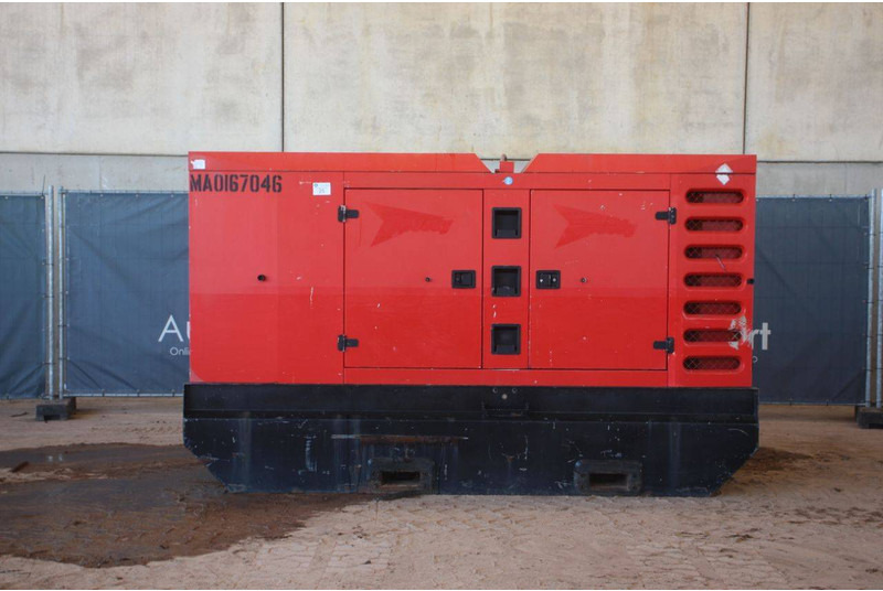 SDMO R220 - Generador industriale: foto 2 SDMO R220 - Generador industriale: foto 2