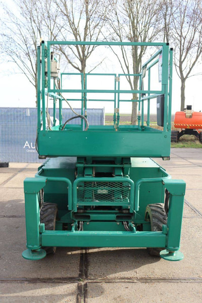 Plataforma de tijeras Skyjack SJ 6832RT: foto 8 Plataforma de tijeras Skyjack SJ 6832RT: foto 8