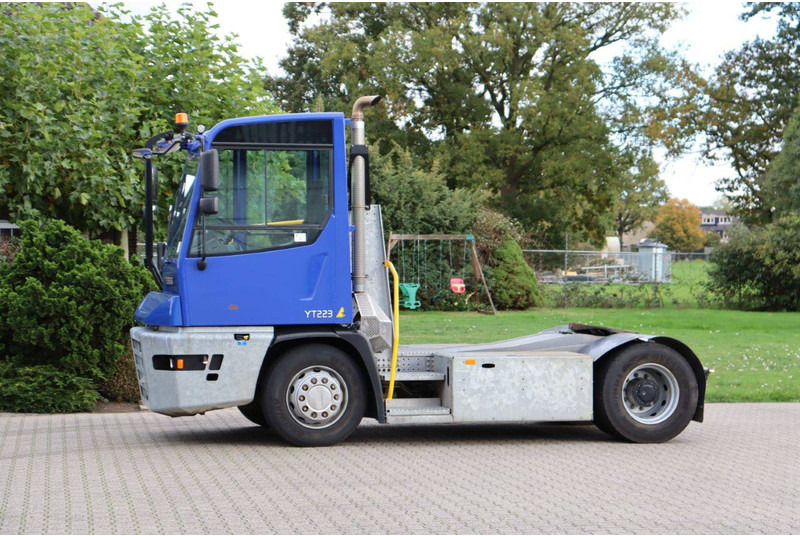 Terberg YT223 - Tractor industrial: foto 1 Terberg YT223 - Tractor industrial: foto 1