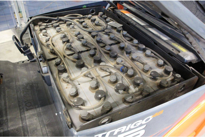 Carretilla elevadora eléctrica Toyota 8FBE15T: foto 19 Carretilla elevadora eléctrica Toyota 8FBE15T: foto 19