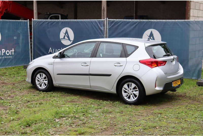 Toyota Auris - Berlina: foto 3 Toyota Auris - Berlina: foto 3