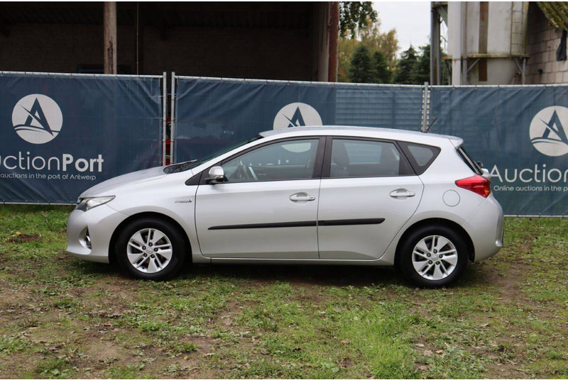 Toyota Auris - Berlina: foto 2 Toyota Auris - Berlina: foto 2