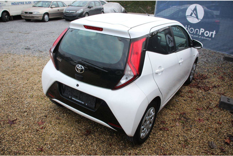 Toyota Aygo - Berlina: foto 5 Toyota Aygo - Berlina: foto 5