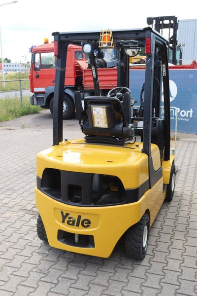 Yale GDP25LX E2200 - Carretilla elevadora diésel: foto 5 Yale GDP25LX E2200 - Carretilla elevadora diésel: foto 5