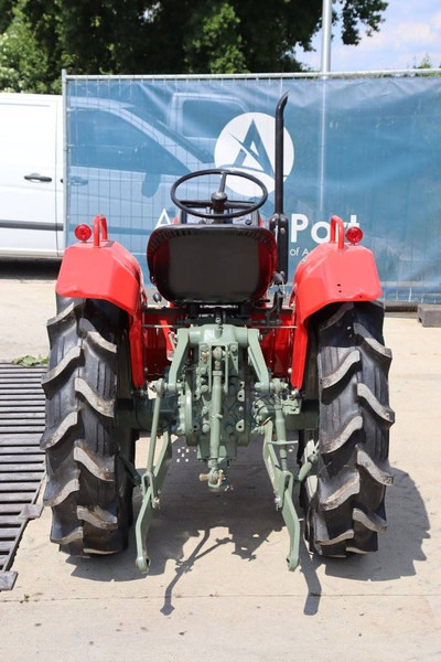 Yanmar YM1610D - Tractor: foto 4 Yanmar YM1610D - Tractor: foto 4