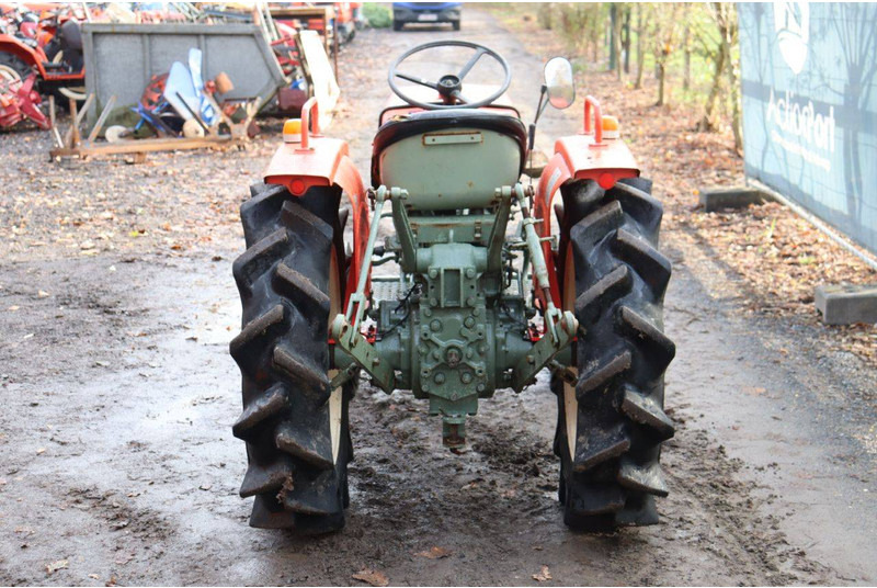 Yanmar YM2210 - Tractor: foto 5 Yanmar YM2210 - Tractor: foto 5
