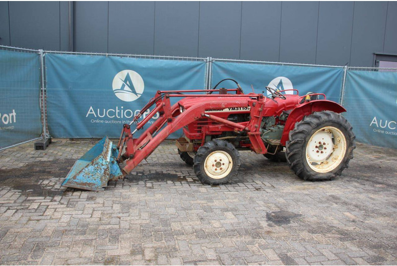 Yanmar YM3110D - Tractor: foto 1 Yanmar YM3110D - Tractor: foto 1
