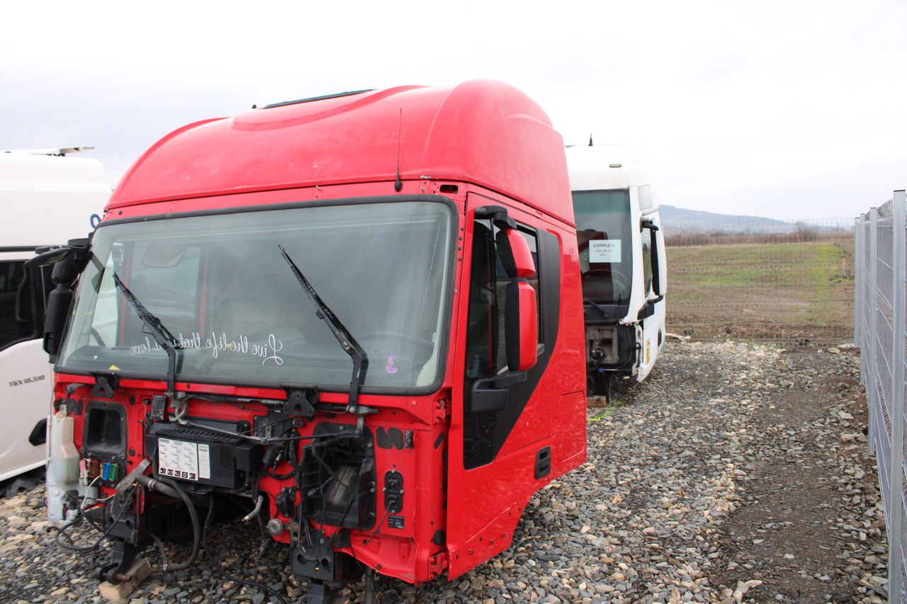 CABINA IVECO STRALIS HI-WAY - Cabina para Camión: foto 2 CABINA IVECO STRALIS HI-WAY - Cabina para Camión: foto 2