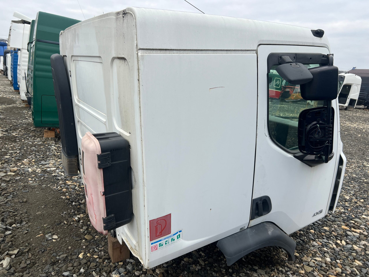 CABINA RENAULT PREMIUM SLEEPER CAB L2H1 - Cabina para Camión: foto 5 CABINA RENAULT PREMIUM SLEEPER CAB L2H1 - Cabina para Camión: foto 5