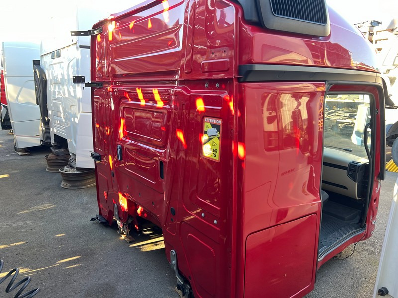 CABINA STREAMSPACE 2.5 MERCEDES ACTROS MP5 - Cabina para Camión: foto 2 CABINA STREAMSPACE 2.5 MERCEDES ACTROS MP5 - Cabina para Camión: foto 2