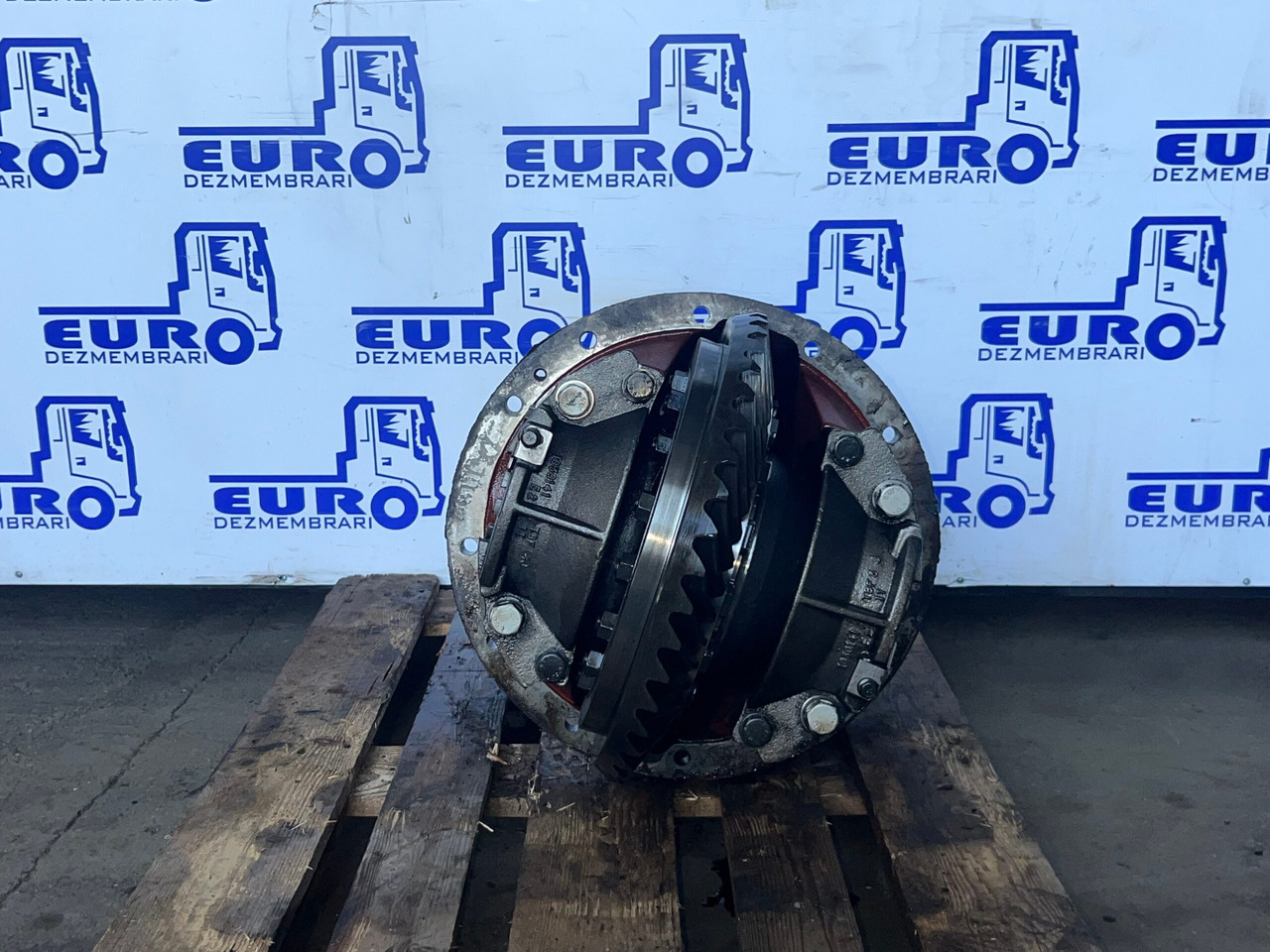 DIFERENTIAL VOLVO RSS1356 EV91 R-2,50 85013178, 20531043 - Diferencial para Camión: foto 2 DIFERENTIAL VOLVO RSS1356 EV91 R-2,50 85013178, 20531043 - Diferencial para Camión: foto 2