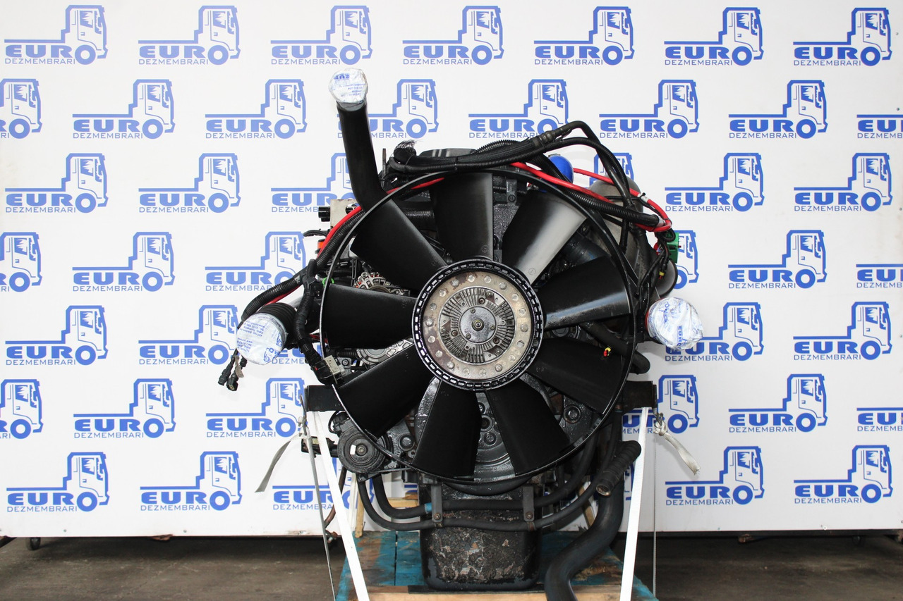 MOTOR IVECO CURSOR 10 430CP EURO 3 F3AE0681D - Motor para Camión: foto 2 MOTOR IVECO CURSOR 10 430CP EURO 3 F3AE0681D - Motor para Camión: foto 2