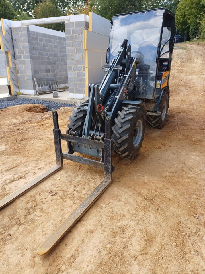 Giant G2500 HD - Minicargadora: foto 2 Giant G2500 HD - Minicargadora: foto 2