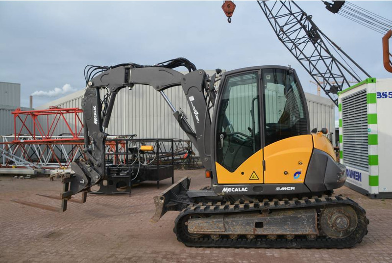 Mecalac 8 MCR - Miniexcavadora: foto 1 Mecalac 8 MCR - Miniexcavadora: foto 1