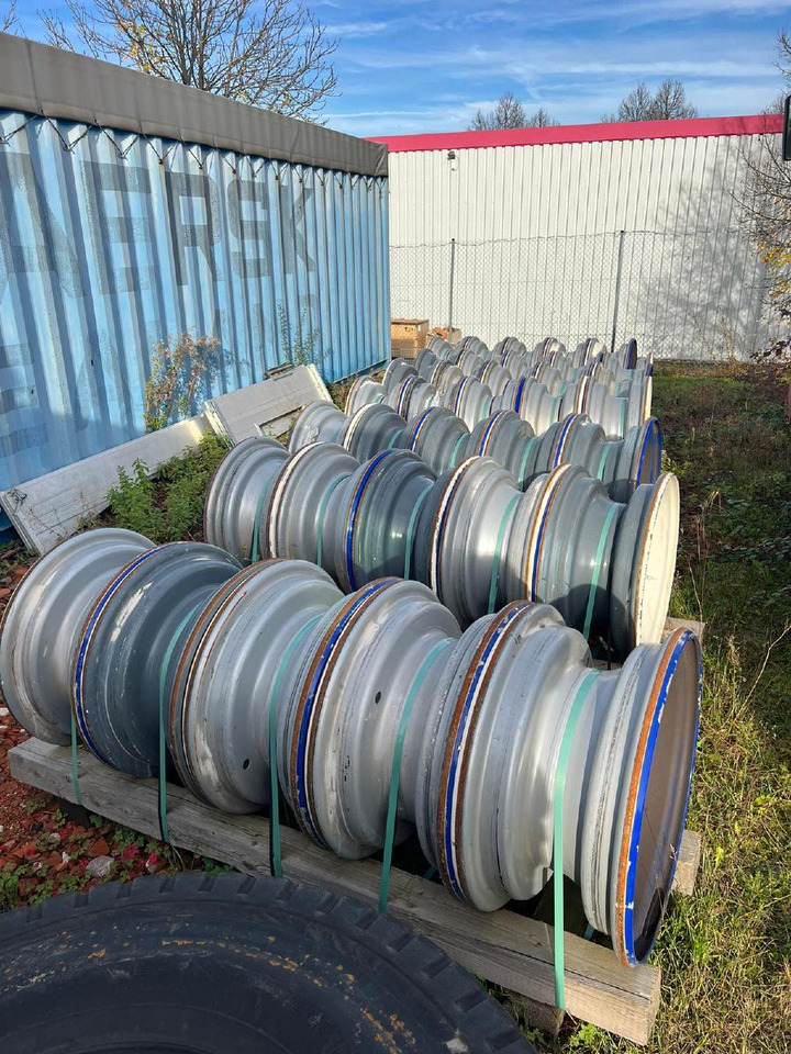 Liebherr Zubehör = Stahlfelgen für LTM Mobilkräne ab Baujahr 2016 - Typ 25-11.00/1,7 - Autogrúa: foto 3 Liebherr Zubehör = Stahlfelgen für LTM Mobilkräne ab Baujahr 2016 - Typ 25-11.00/1,7 - Autogrúa: foto 3