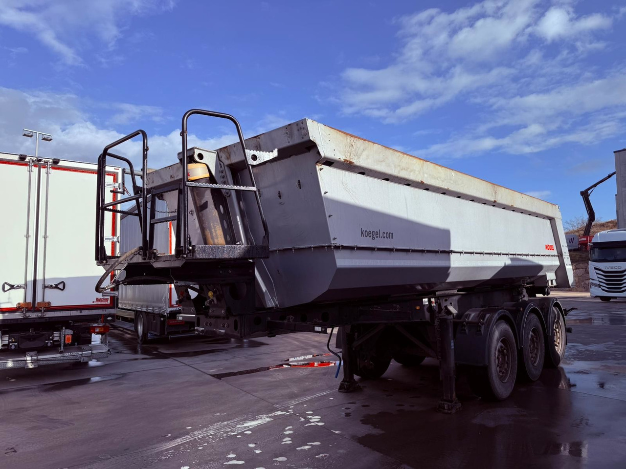 KOGEL SKM24 (Bathtub) - Semirremolque volquete: foto 1 KOGEL SKM24 (Bathtub) - Semirremolque volquete: foto 1