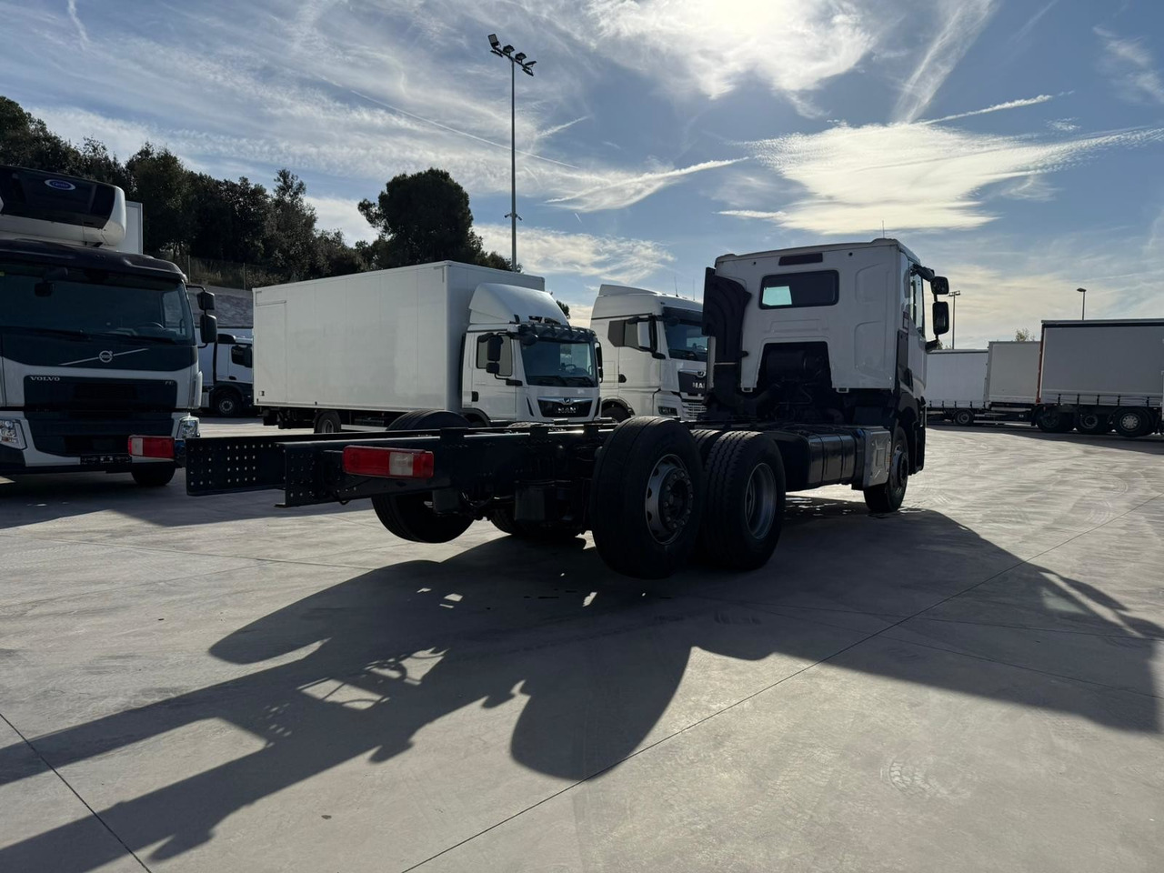 RENAULT C380.26 E6 (Chassis) - Camión chasis: foto 3 RENAULT C380.26 E6 (Chassis) - Camión chasis: foto 3
