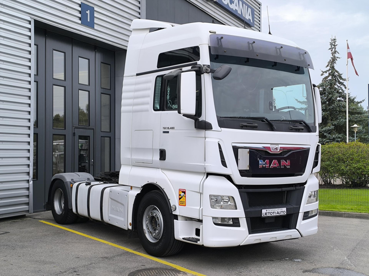 MAN TGX 18.480 - Cabeza tractora: foto 1 MAN TGX 18.480 - Cabeza tractora: foto 1