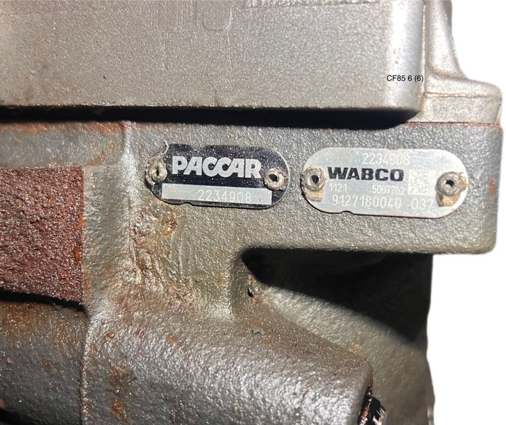 DAF - Motor y piezas: foto 3 DAF - Motor y piezas: foto 3