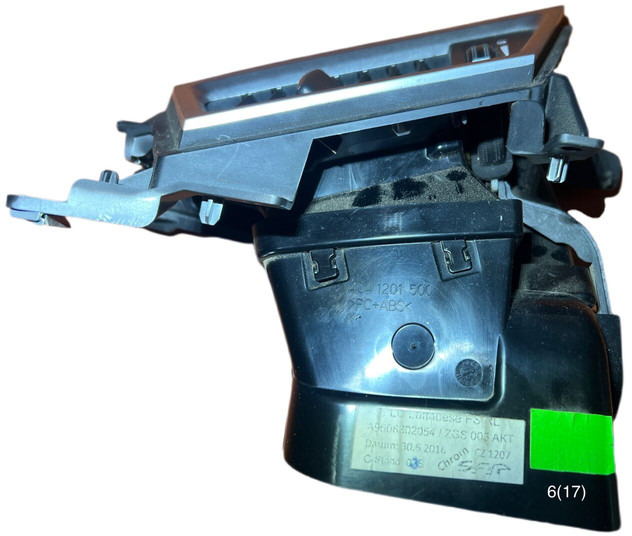 Mercedes-Benz 2016 - Salpicadero: foto 2 Mercedes-Benz 2016 - Salpicadero: foto 2