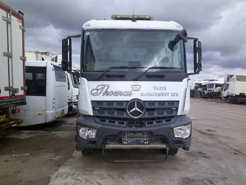 Mercedes-Benz Antos - Cabina e interior: foto 1 Mercedes-Benz Antos - Cabina e interior: foto 1