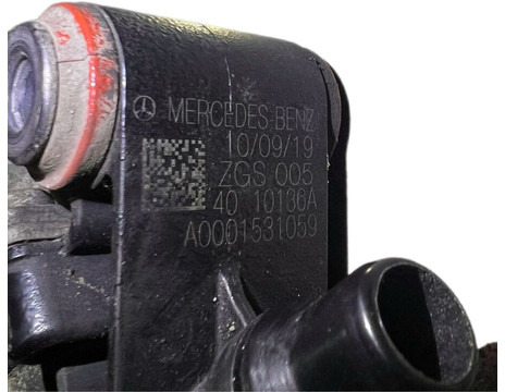 Mercedes-Benz - Sistema de escape: foto 3 Mercedes-Benz - Sistema de escape: foto 3