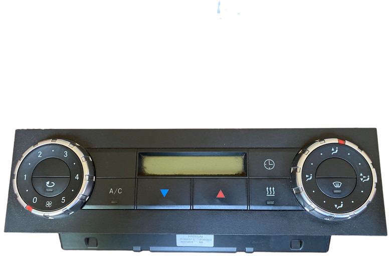 Mercedes-Benz - Salpicadero: foto 1 Mercedes-Benz - Salpicadero: foto 1