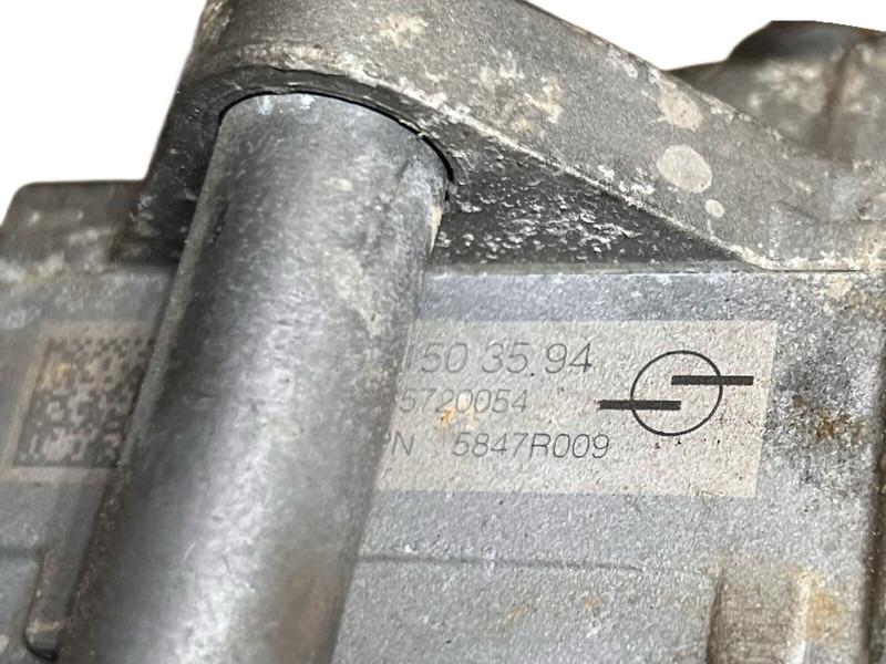 Mercedes-Benz MP5 - Sistema de escape: foto 5 Mercedes-Benz MP5 - Sistema de escape: foto 5