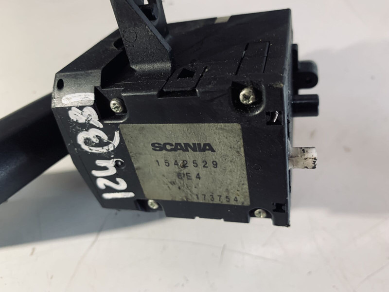 Scania 124 - Relé: foto 2 Scania 124 - Relé: foto 2