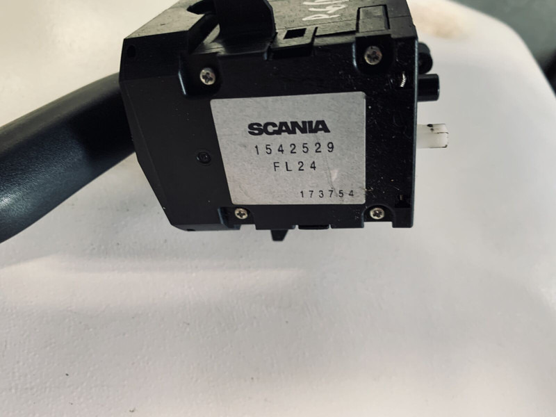 Scania - Relé: foto 2 Scania - Relé: foto 2