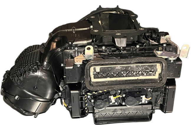 Volvo Aero - Pieza de aire acondicionado: foto 4 Volvo Aero - Pieza de aire acondicionado: foto 4