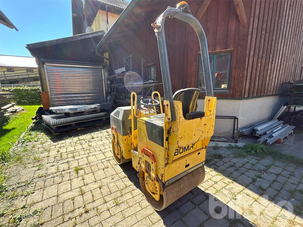 BOMAG BW80 AD-2 (2005) - Apisonadora de asfalto: foto 4 BOMAG BW80 AD-2 (2005) - Apisonadora de asfalto: foto 4
