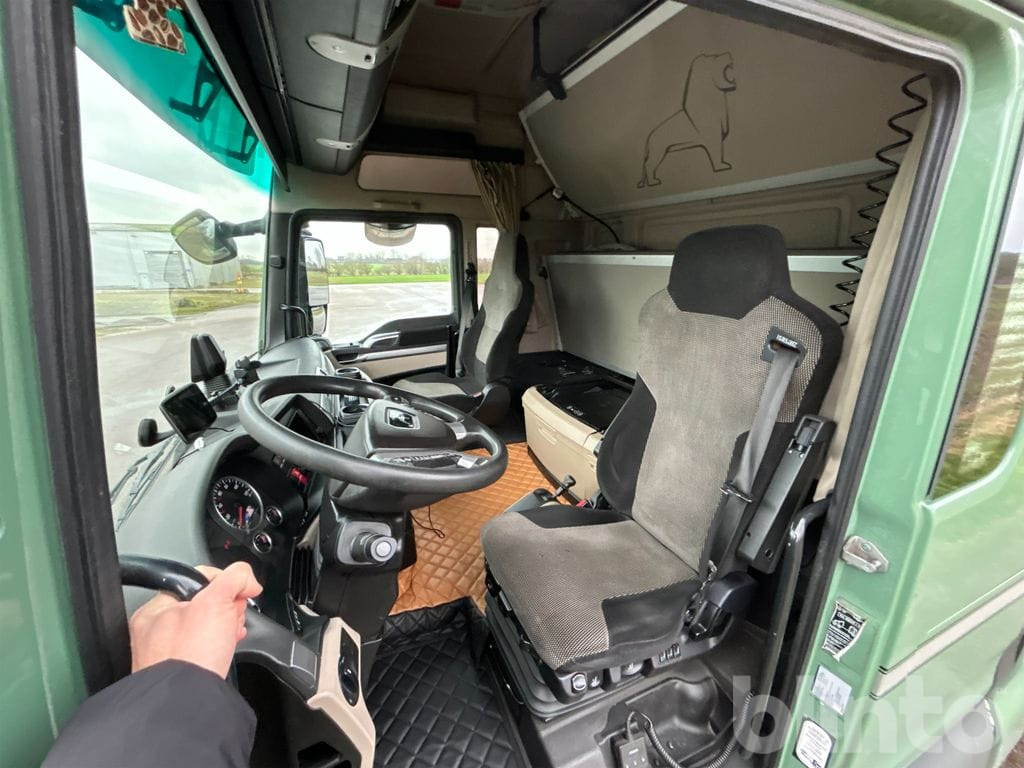 MAN TGX 18.460 4x2 - Cabeza tractora: foto 4 MAN TGX 18.460 4x2 - Cabeza tractora: foto 4