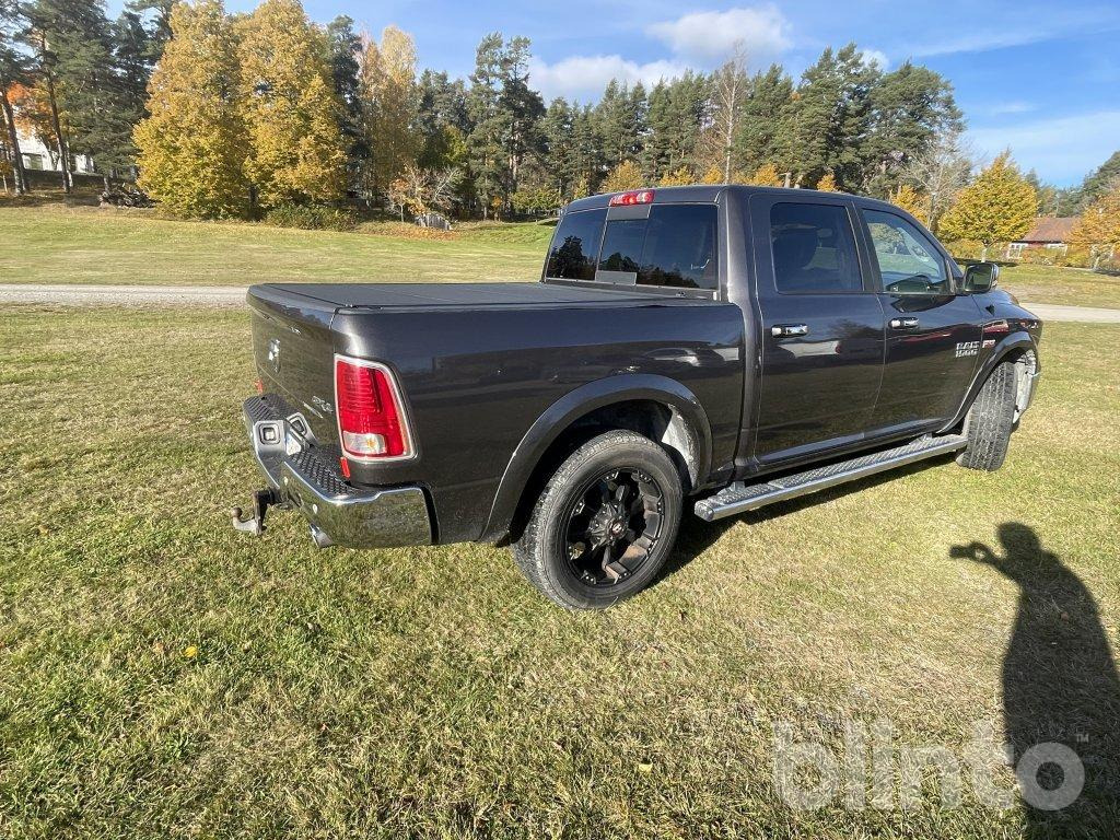 DODGE RAM Hemi 5,7 - Pick-up: foto 3 DODGE RAM Hemi 5,7 - Pick-up: foto 3